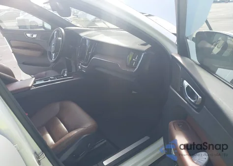 2023 Volvo Xc60 B5 Plus Dark Theme from USA, damaged, VIN YV4L12DLXP1376233